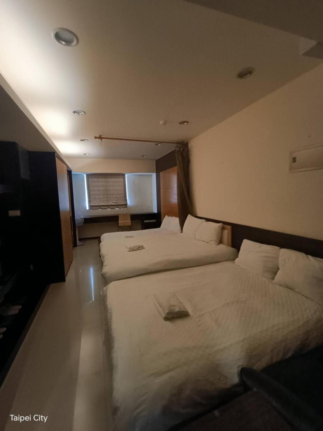 Ximen 日記 Apartment Taipei Bagian luar foto